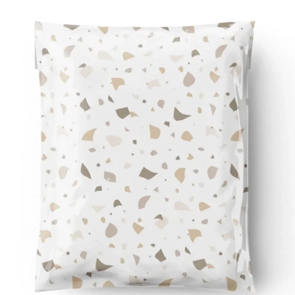 Poly Mailers Mix 35  10x13 6x9+ stickers 35 size 1.5” round diverse